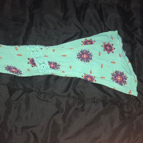 Long sleeve Blouse (JC Penny’s) - Picture 5 of 6